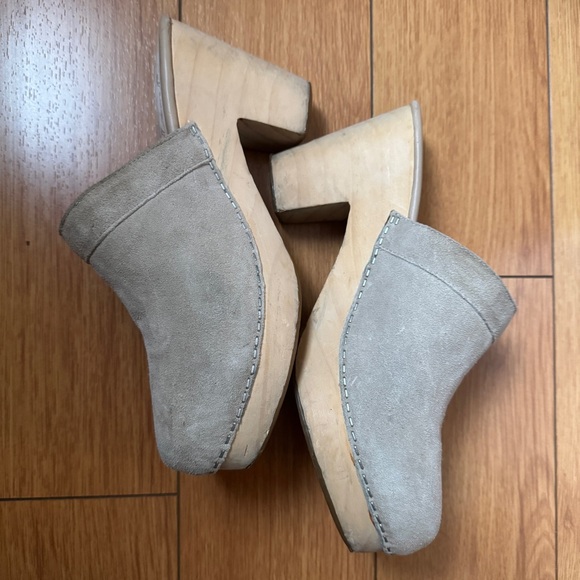 Free People Suede Clogs Mules Nude size 38/7.5 - Picture 2 of 7